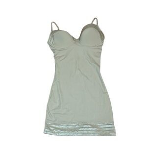 Assets by Spanx Slip, shape wear, nude, Large